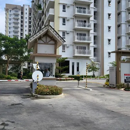 The Atherton- Spacious Modern Condo Unit In Paranaque Near The Airport, Makati, Bgc And Highways-2