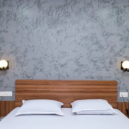 Balu Residency - A Business Class Hotel-3
