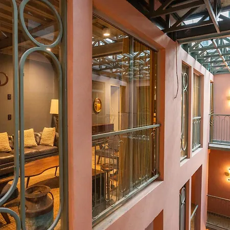Pandora House-3