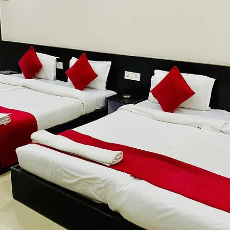 Hotel Diamond And Residences - Vijay Nagar Indore-2