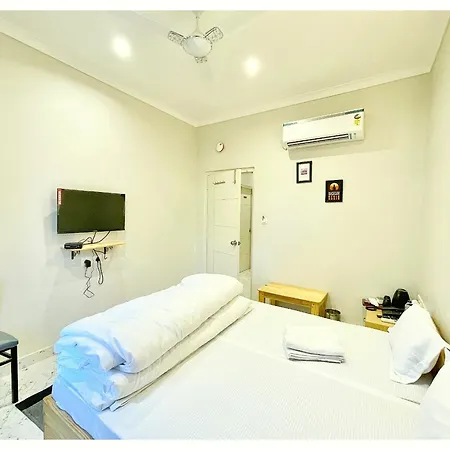 Puri Hotel Golden Wave Near Sea Beach And Temple Best Budget Hotel-3