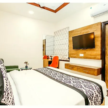 A Premium Hotel Grg Bottoms Up Villa Near Temple-Hygiene & Spacious Room-3