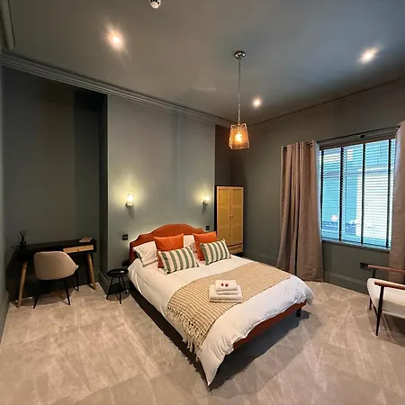 Akroyd House - The Dean Clough Room-3