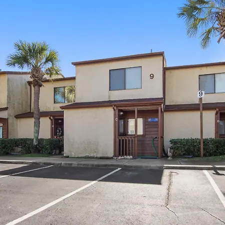 5 Minutes Walk To Beach, Family Friendly Condo With Shared Pool, Tennis Court-3