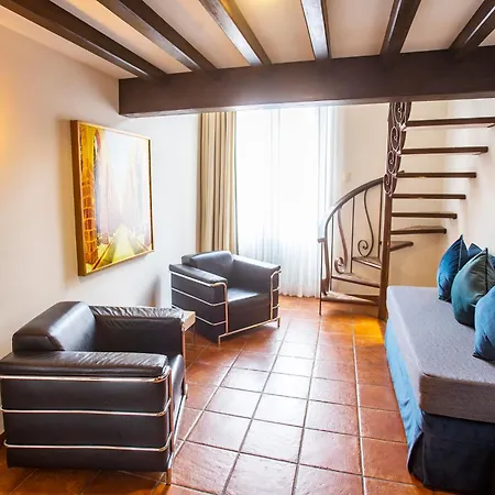 Hotel Herencia By Hosting House-3