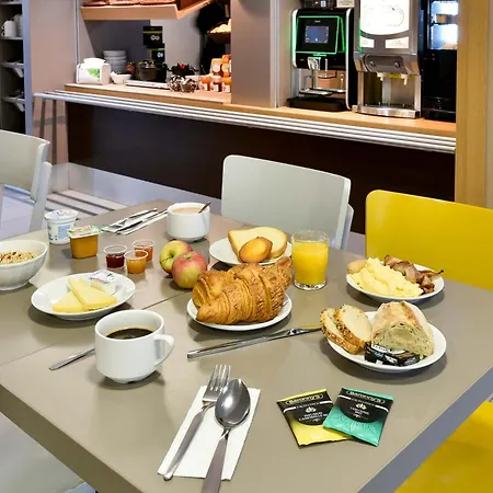 B&B HOTEL Toulouse Cité de l'Espace Mouchotte-3