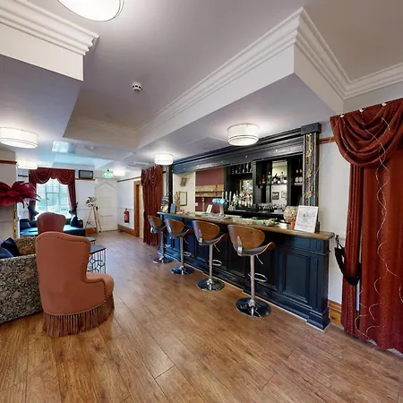 High Tor Hotel-2