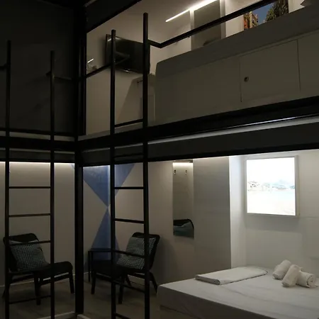 M Pods Malaga-3