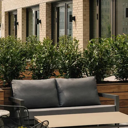 Arlo Midtown-3