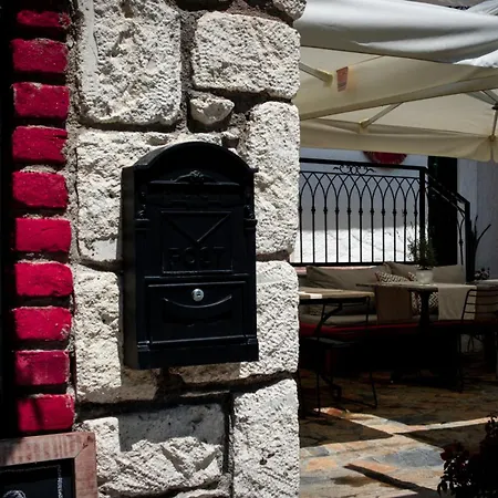 POM Alaçatı Boutique Otel-2