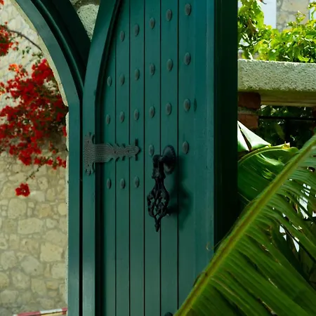 POM Alaçatı Boutique Otel-3