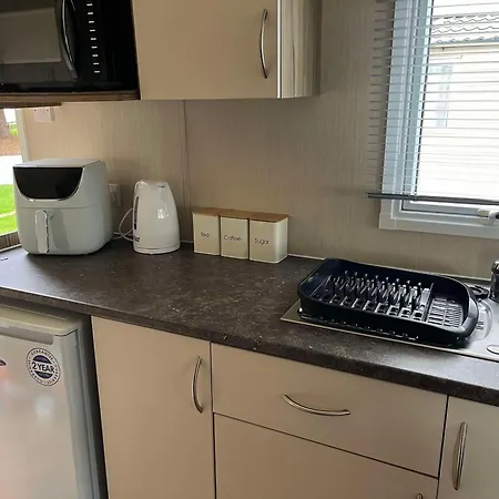 275 - Butlins Skegness, Pet Friendly And Wifi - Meadow Lakes Caravan & Lodge Hire-2