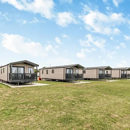 Hornsea Leisure Park-2