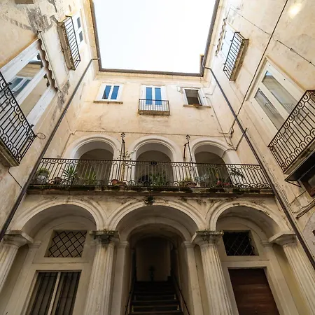 Dimora Storica Giostra Vecchia - Palazzo Grisolia 1809-2