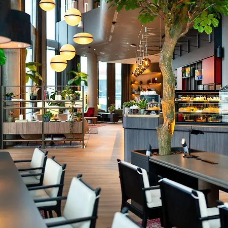 Radisson Blu Hotel At Porsche Design Tower Stuttgart-3