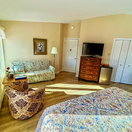 181 Oceanside Inn-2