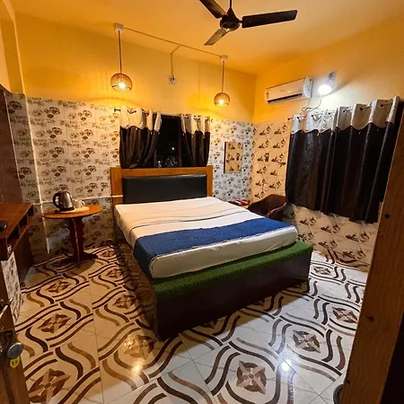 Plush Hotels-3