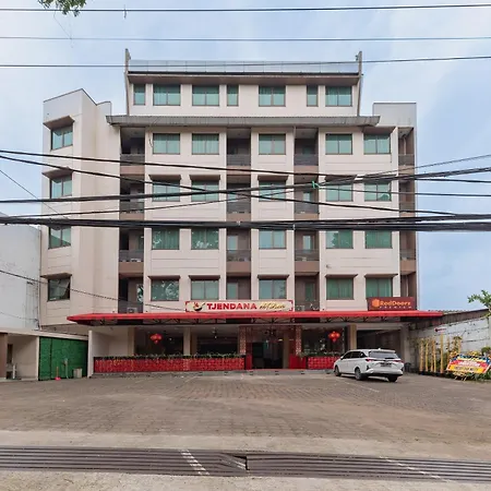 Reddoorz Premium Near Paris Van Java Mall-2