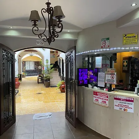 Hotel Yolanda-3