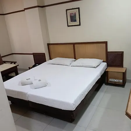 Hotel Aryaas Ressidence-3