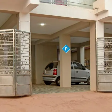 Hotel Pink Tree Near Kiit University-2