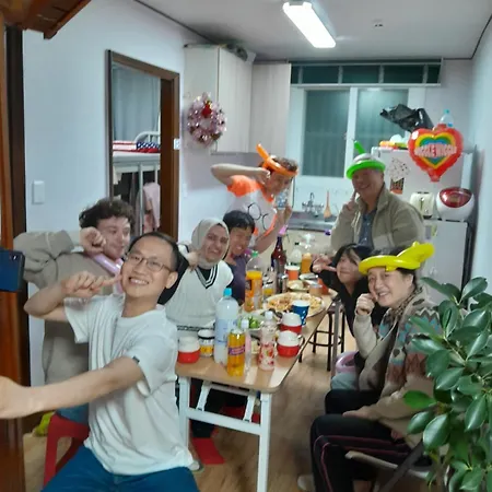 Disco Pangpang Guesthouse 외국인전용-3