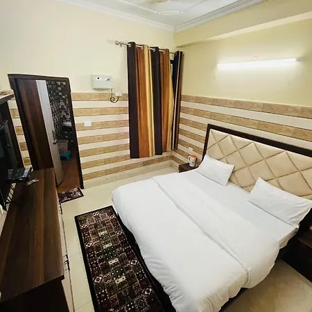 Hotel Katra Heights-3