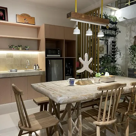 Teras Setiabudi Guesthouse-2