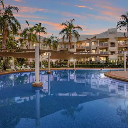 Coral Sands Beachfront Resort-3