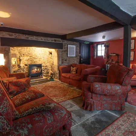 The Old Vicarage Hotel & Restaurant-2