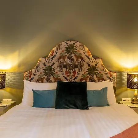 The Old Vicarage Hotel & Restaurant-3