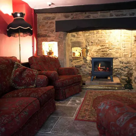 The Old Vicarage Hotel & Restaurant-2