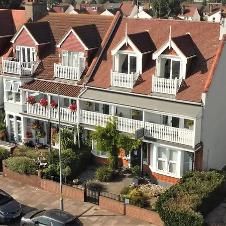 The Beaches Guest House-3