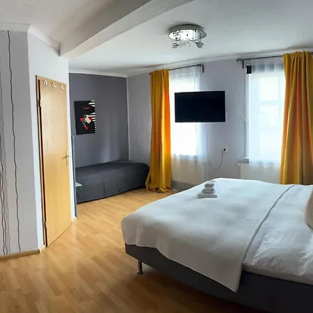 Hotel Gasthaus Ellenberger-3
