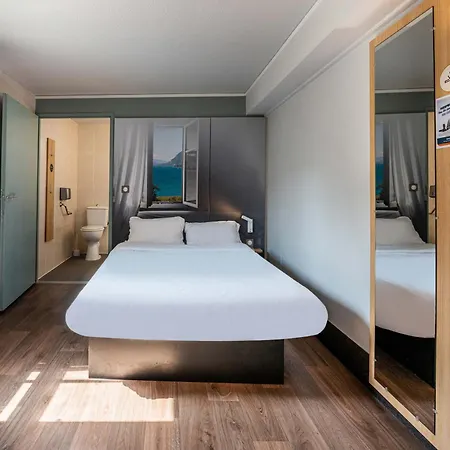B&B Hotel Chambery La Cassine-3
