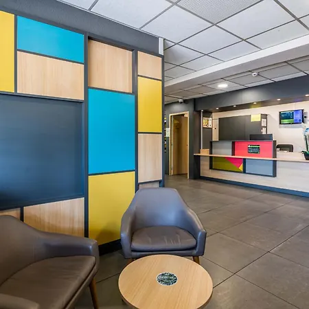 B&B Hotel Chambery La Cassine-2