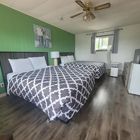 Town And Country Motel-3