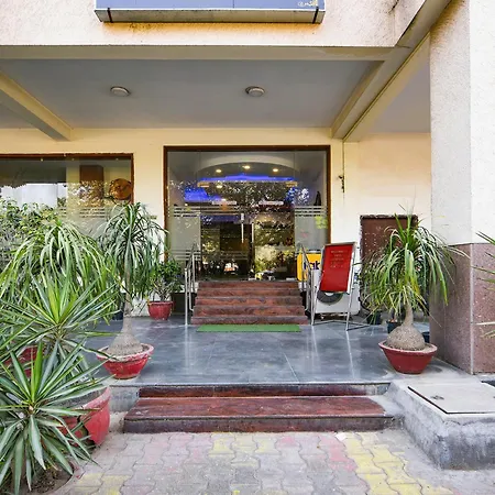 Hotel Gracious - Civil Line-3
