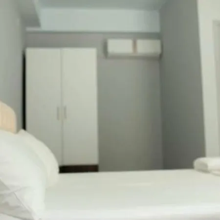 Emily'S Room-3