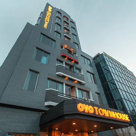 Super Oyo Townhouse 1 Hotel Salemba-2