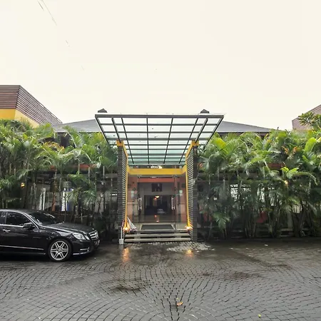 Collection O 295 Grha Ciumbuleuit Guest House-2