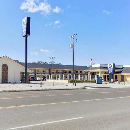 Oyo Hotel Ingleside Tx-3