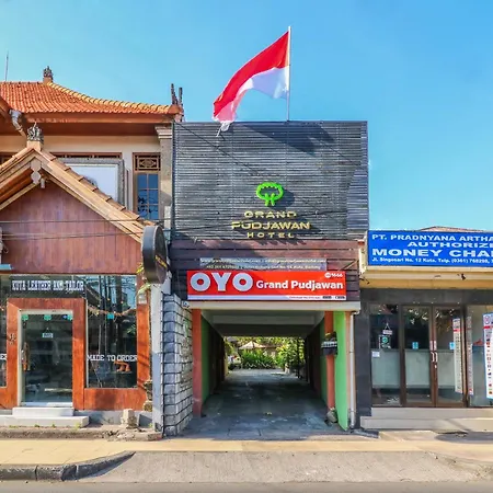 OYO 1666 Grand Pudjawan Hotel-2