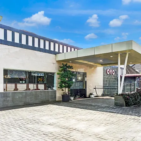 Hotel O Medan City Near Sun Plaza Formerly Residence Anugrah-3