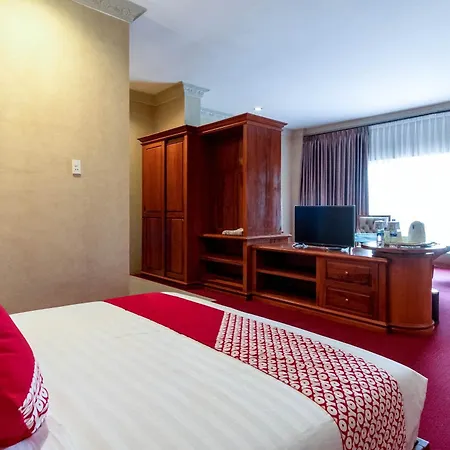 Capital O 293 Mutiara Hijau Suites Syariah-3