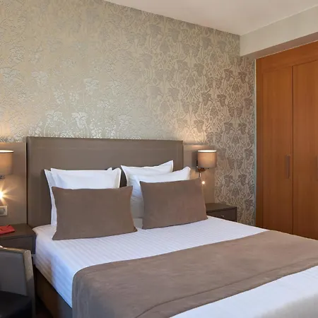 Timhotel Opera Blanche Fontaine-3