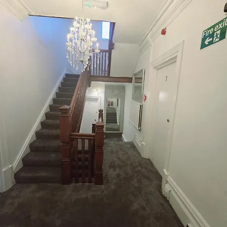 Kingswood Hotel-3