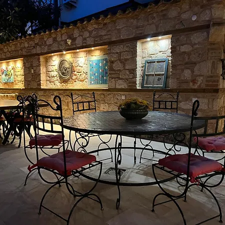 White Garden Hotel-Adult Only-2