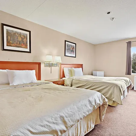 Niagara Lodge & Suites-2