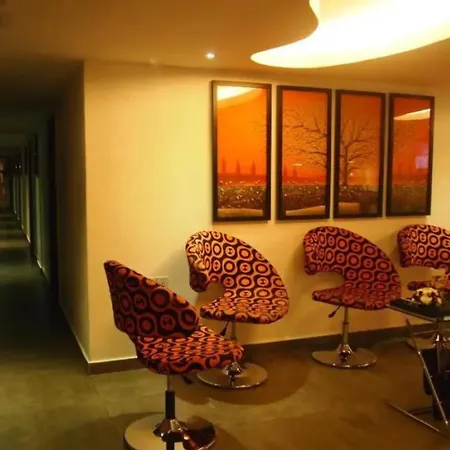 Hotel O Crossroads Hotel-2